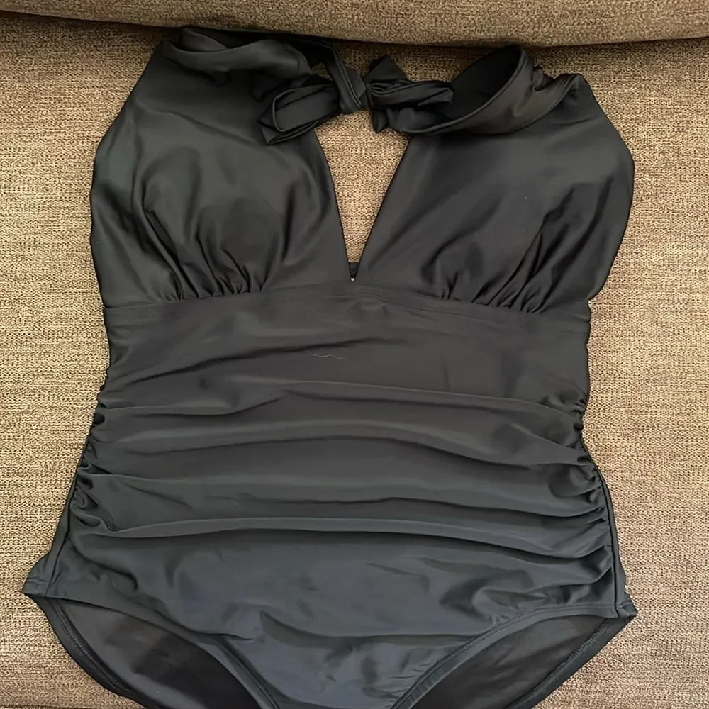 New DKNY Halter One-Piece Swimsuit Size Large in Black - Picture 6 of 11